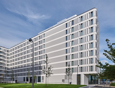 Berlin, Hampton-by-Hilton